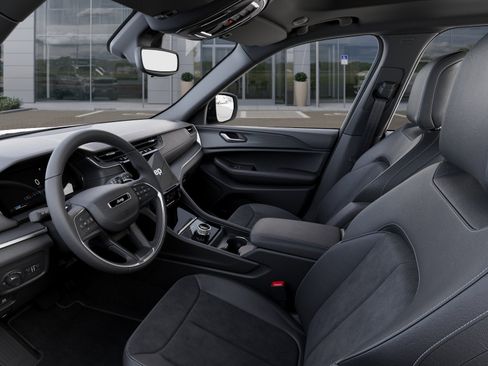 New 2025 Jeep Grand Cherokee Altitude AWD/4WD image 38