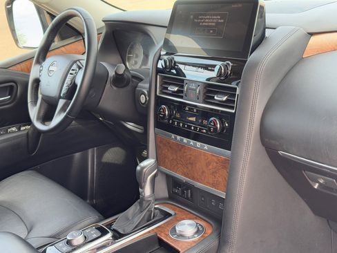 Certified 2024 Nissan Armada SL image 9