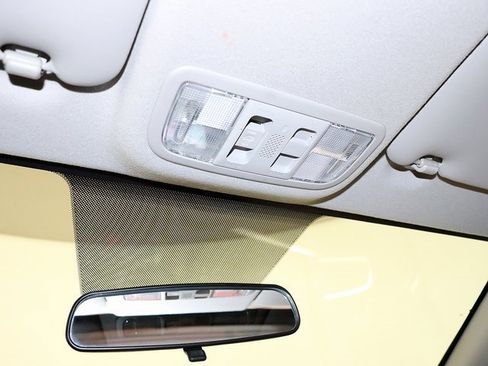 Used 2015 Honda Fit EX image 19