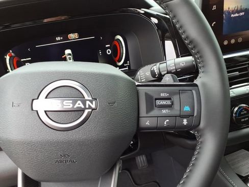 New 2026 Nissan Pathfinder SL AWD/4WD image 11