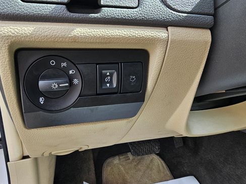 Used 2012 Ford Fusion SEL image 32