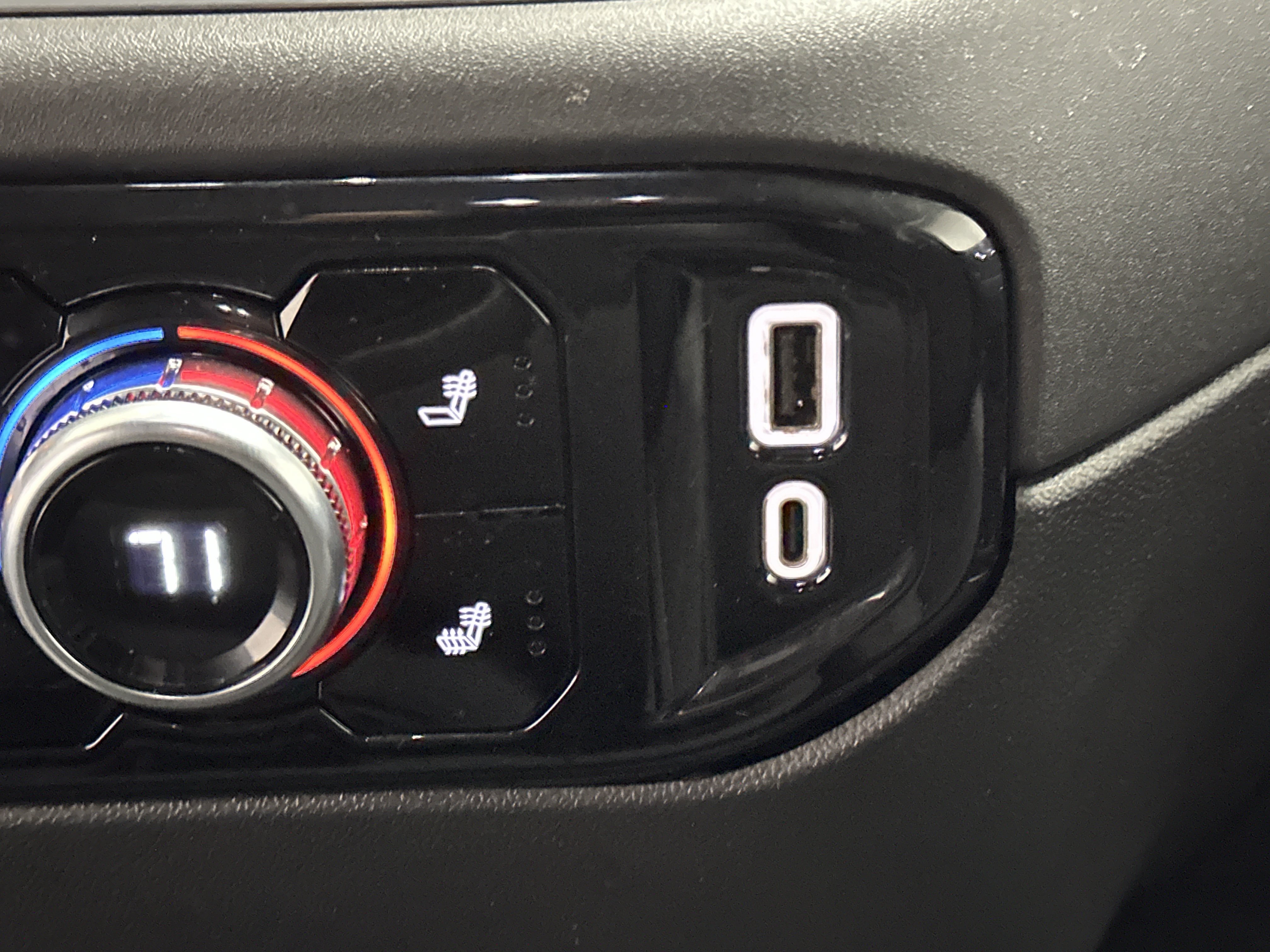 Used 2023 GMC Sierra 1500 Elevation AWD/4WD image 39