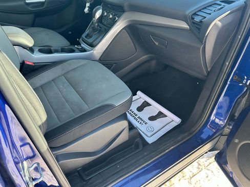 Used 2015 Ford Escape SE image 12