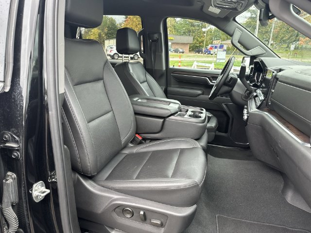 Used 2025 GMC Sierra 1500 SLT AWD/4WD image 34