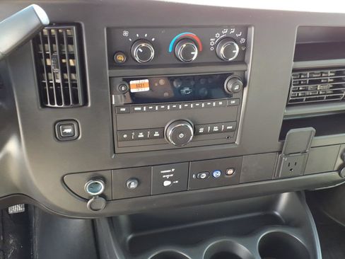 New 2025 GMC Savana 2500 w/ Driver Convenience Package RWD image 15