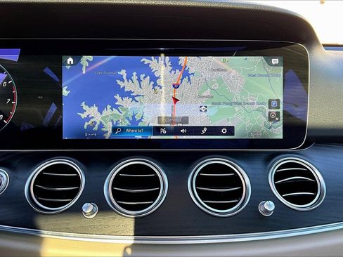 Used 2022 Mercedes-Benz E 350 Sedan image 12