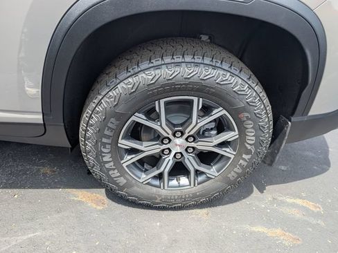 New 2026 GMC Acadia AT4 w/ Luxury Package AWD/4WD image 23