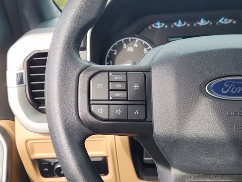 Used 2022 Ford F150 XLT w/ Trailer Tow Package RWD image 26
