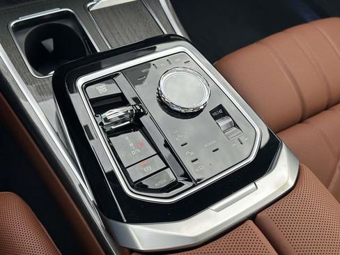 New 2026 BMW 760i xDrive w/ Executive Package AWD/4WD image 17