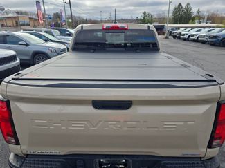 Used 2023 Chevrolet Colorado ZR2 w/ ZR2 Convenience Package III AWD/4WD video 5