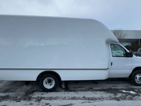 New 2026 Ford E-350 and Econoline 350 Super Duty w/ Power Equipment Group image 9