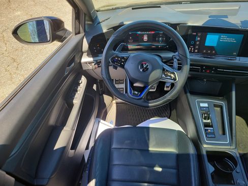 Used 2022 Volkswagen Golf R AWD/4WD image 18