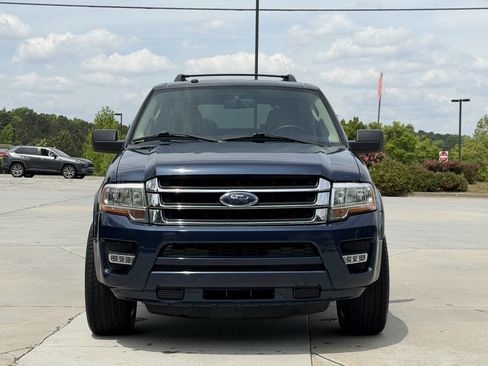 Used 2016 Ford Expedition XLT w/ Equipment Group 202A image 2