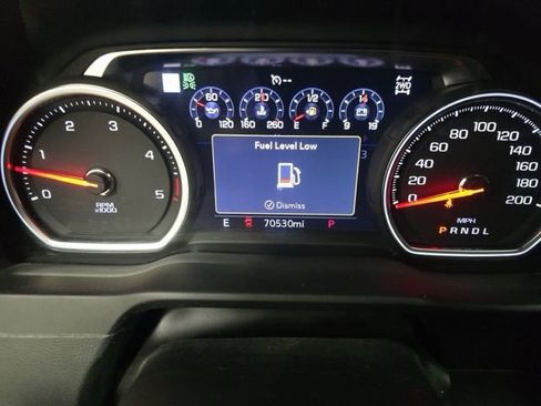 Used 2022 Chevrolet Silverado 2500 High Country w/ Safety Package II image 9