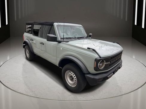 Used 2022 Ford Bronco 4-Door image 5