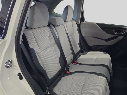 Used 2023 Subaru Forester Premium image 17