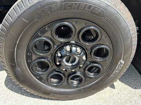 Used 2024 Ford F250 Lariat w/ Lariat Ultimate Package AWD/4WD image 9