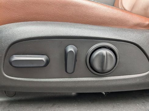 Used 2018 Chevrolet Traverse High Country image 23