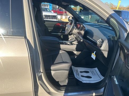 New 2026 Chevrolet Traverse Z71 image 33