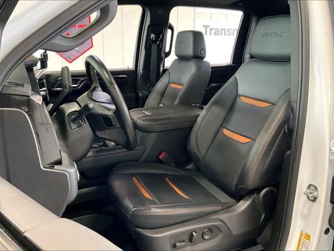 Used 2026 GMC Sierra 2500 AT4 w/ Technology Package AWD/4WD image 3