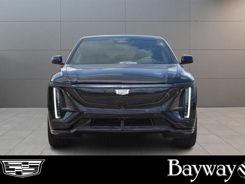 New 2026 Cadillac Lyriq V image 2