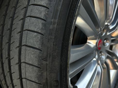 Used 2016 Jaguar XJ R-Sport image 46