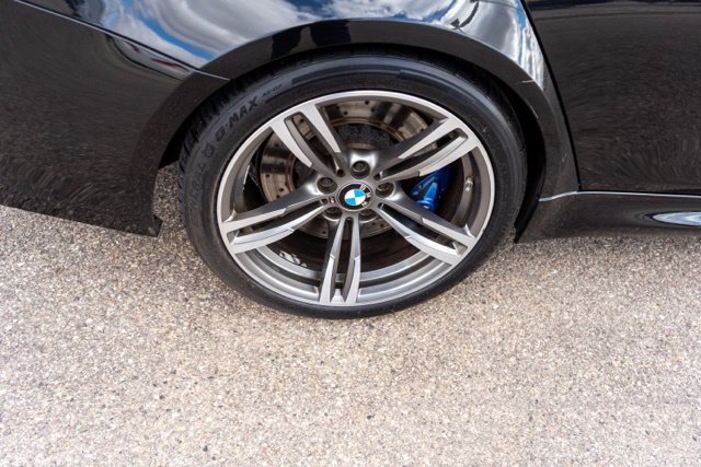 Used 2018 BMW M3 RWD image 10