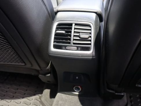Used 2016 Audi Q3 2.0T Premium Plus w/ Technology Package AWD/4WD image 37