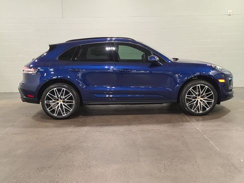 New 2026 Porsche Macan AWD/4WD image 8