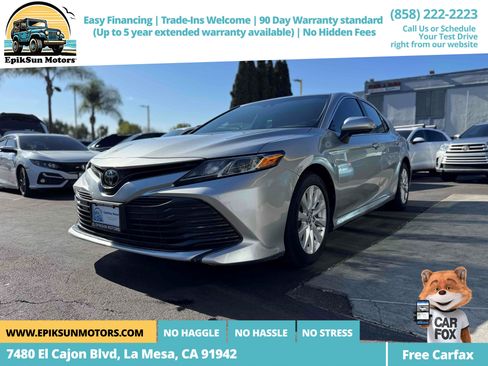 Used 2018 Toyota Camry LE image 1