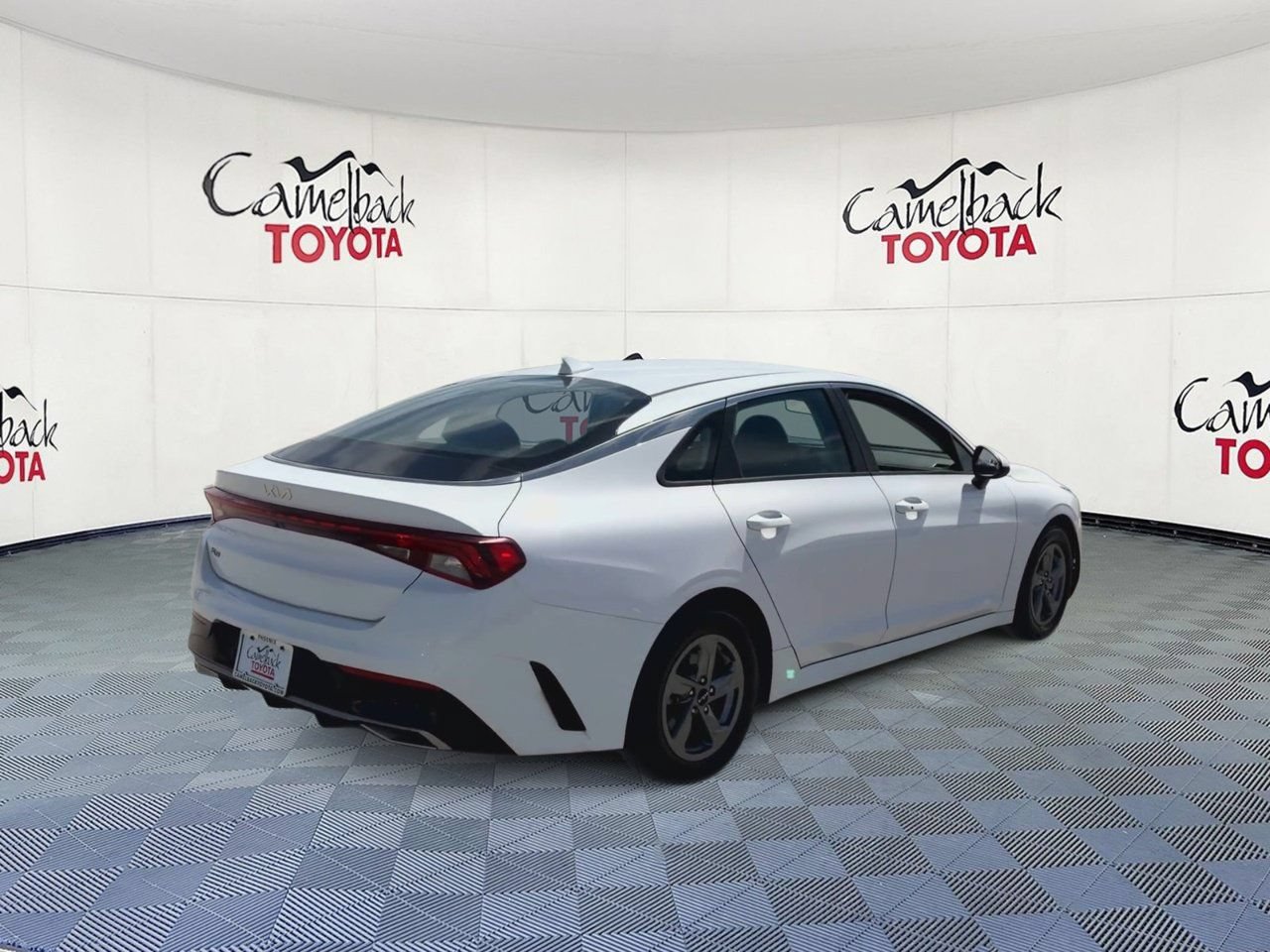 Used 2022 Kia K5 LXS FWD image 2