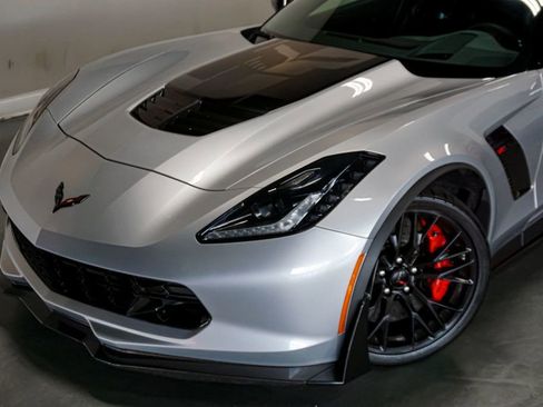 Used 2019 Chevrolet Corvette Z06 image 87