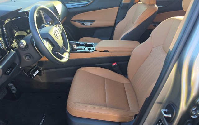 Used 2024 Lexus NX 350 AWD image 6