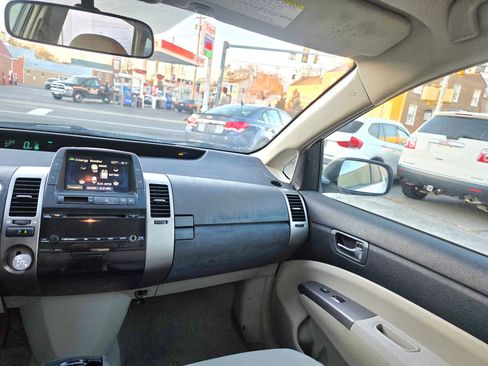 Used 2008 Toyota Prius FWD image 18