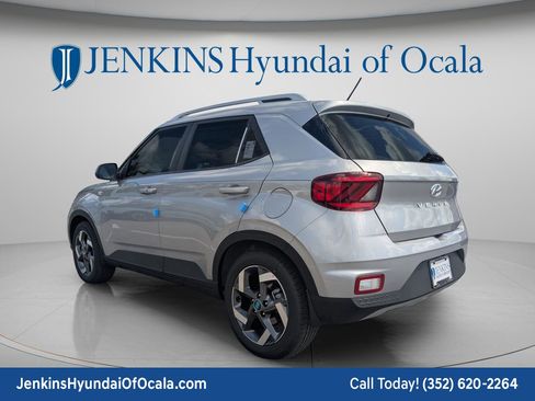 New 2026 Hyundai Venue SEL FWD image 6