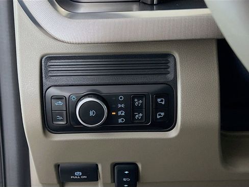 New 2026 Ford F350 Platinum w/ Platinum Plus Package image 19
