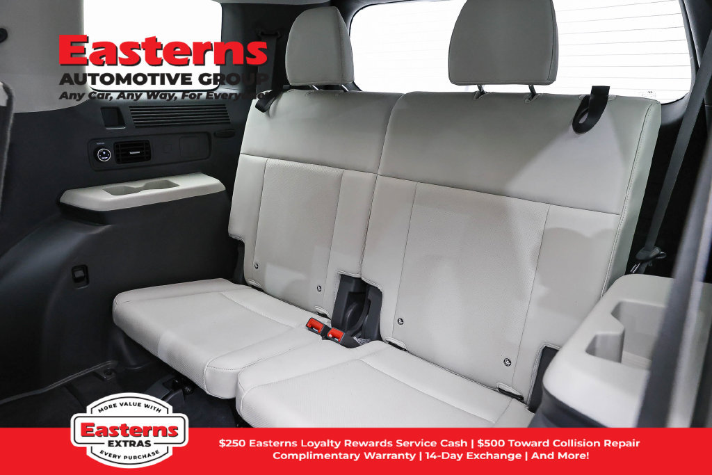Used 2025 Hyundai Santa Fe SEL FWD image 28