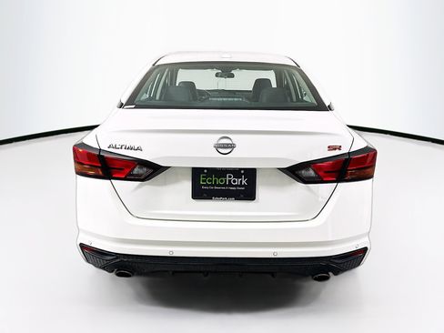 Used 2024 Nissan Altima 2.5 SR image 7
