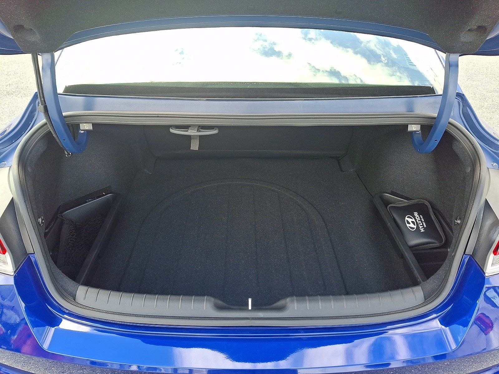 Used 2023 Hyundai Elantra SEL w/ Convenience Package FWD image 29
