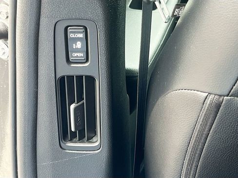 Used 2024 Honda Odyssey EX-L image 25