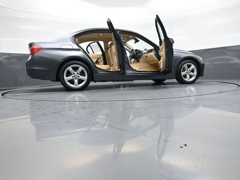 Used 2014 BMW 328i Sedan RWD image 46