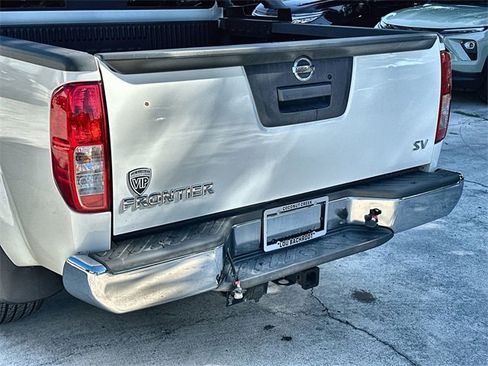 Used 2017 Nissan Frontier SV image 22