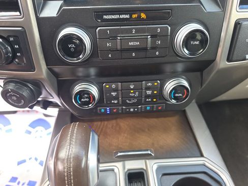 Used 2019 Ford F150 Limited AWD/4WD image 18