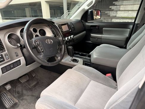 Used 2013 Toyota Sequoia SR5 image 9