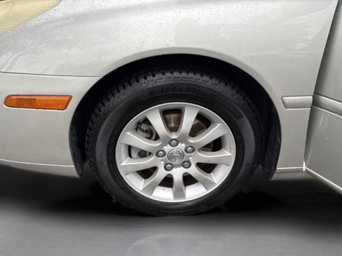 Used 2004 Lexus ES 330 image 32