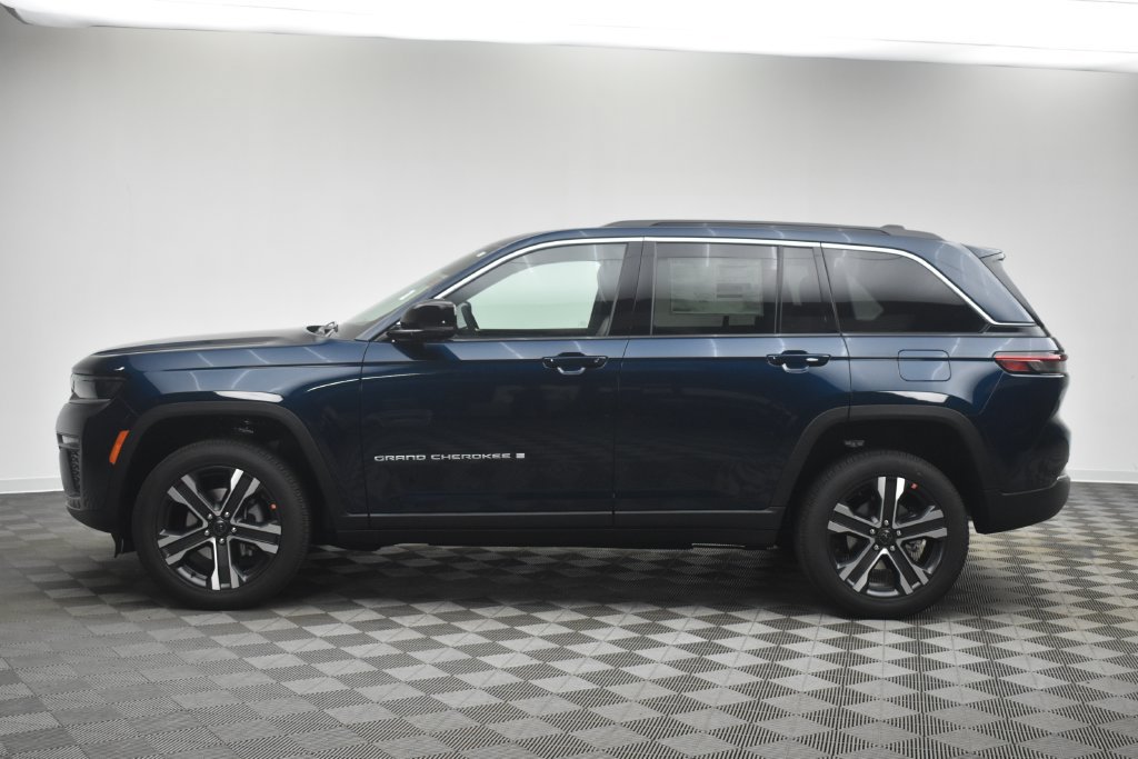 New 2027 Jeep Grand Cherokee Limited AWD/4WD image 12