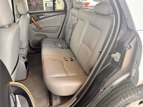 Used 2007 Saturn Vue AWD V6 w/ Leather Appointments Pkg image 14