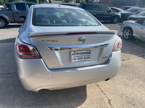 Used 2015 Nissan Altima 2.5 S w/ Special Edition Package FWD image 18