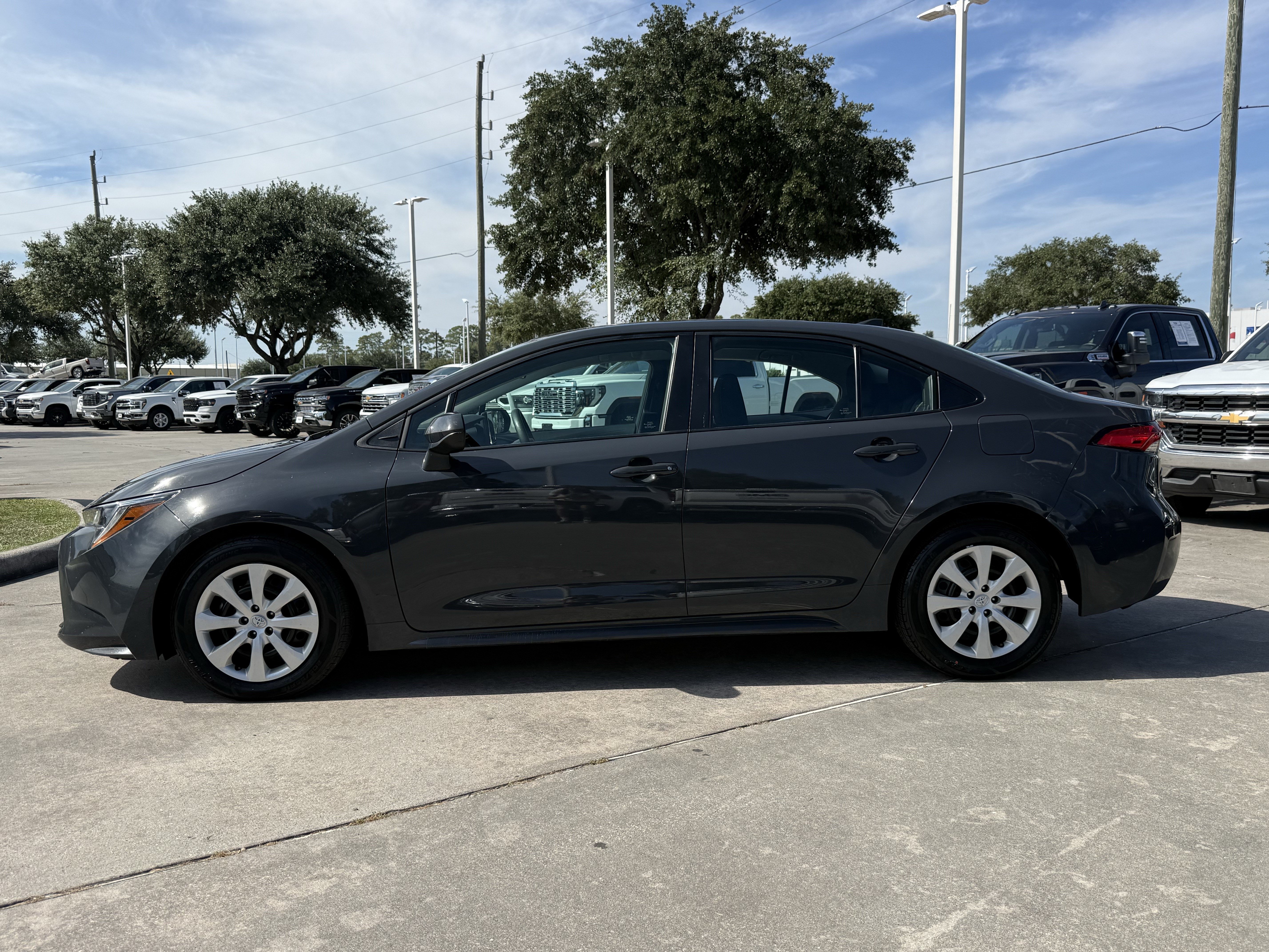Used 2024 Toyota Corolla LE FWD image 8