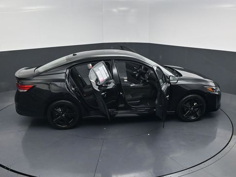 Used 2025 Nissan Sentra SR image 23